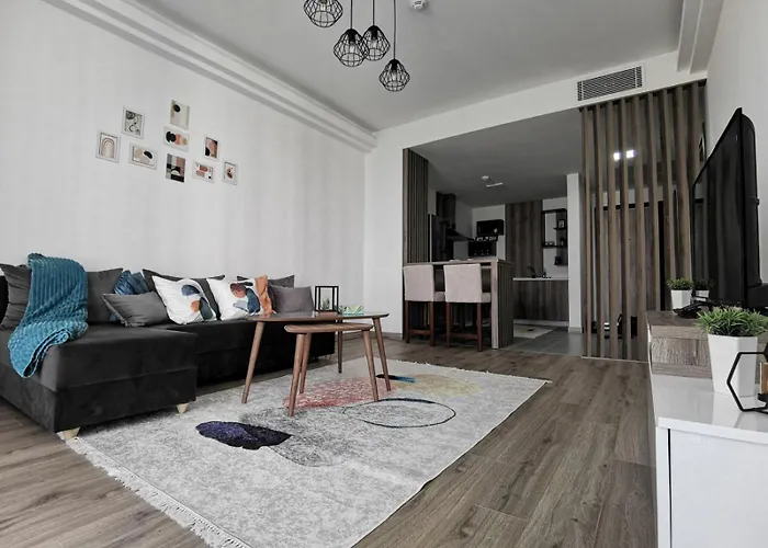 Oak Sky & Fitness Apartment